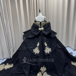 MCT035 Impresionante Vestido de Quinceañera Negro y Dorado con Lentejuelas y Cuentas en los Hombros, Tul Brillante, Largo hasta el Suelo, Formal para Fiesta - Product Image 3