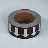 Marqueurs de direction de flux réfléchissants autocollants personnalisés en PET/PVC pour usage industriel, étanches, résistants à la corrosion, colorés
