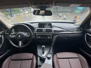 <span class=keywords><strong>BMW</strong></span> Serie 3 320Li <span class=keywords><strong>M</strong></span> Sport Night <span class=keywords><strong>Edition</strong></span> 2019, Sedán Usado, Rendimiento Estable y Cómodo para Compradores de Autos Usados en Asia y África - Product Image 3