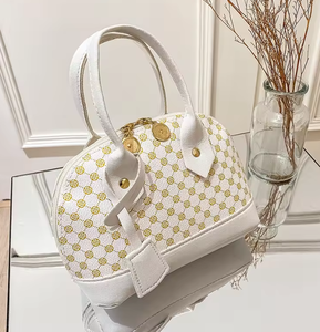 Bolso de mano de lujo para mujer, impermeable y cómodo, de material PU, de marca. - Product Image 4