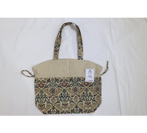 กระเป๋าพิมพ์ลายด้วยมือ ออกแบบมาเพื่อการใช้งานในชีวิตประจำวัน พร้อมลวดลายศิลปะ ภายในกว้างขวาง และสไตล์งานฝีมือที่น่าเชื่อถือ - Product Image 2