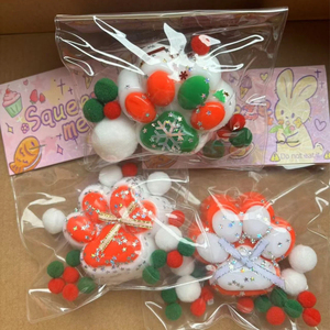 Jouet Taba Squishy Patte de Chat Père Noël, Nouveauté Tendance, Jouets Mochi Kawaii, Balle à Presser pour Enfants, Cadeaux de Noël pour Garçons et Filles - Product Image 1