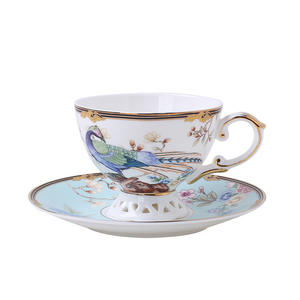Tasses à café et soucoupes en porcelaine fine de style européen, luxe léger, haut de gamme et exquis, service à thé de l'après-midi pour la maison - Product Image 5