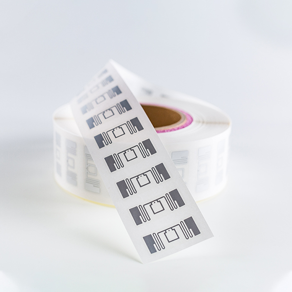 Impinj Monza R6 UHF RFID Dry Inlay EPC Gen2 ISO 18000-6C CE Certified PET Label for Logistics Warehouse Tracking