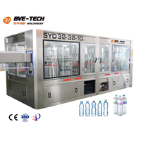 Machine de remplissage automatique d'eau et de boissons en bouteilles plastiques avec moteur de haute précision pour petites usines
