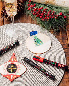 Juego de Marcadores Acrílicos Permanentes y Borrables POSCA de 1M, 12 Colores, Punta Extra Fina, para Manualidades y Arte - Product Image 5