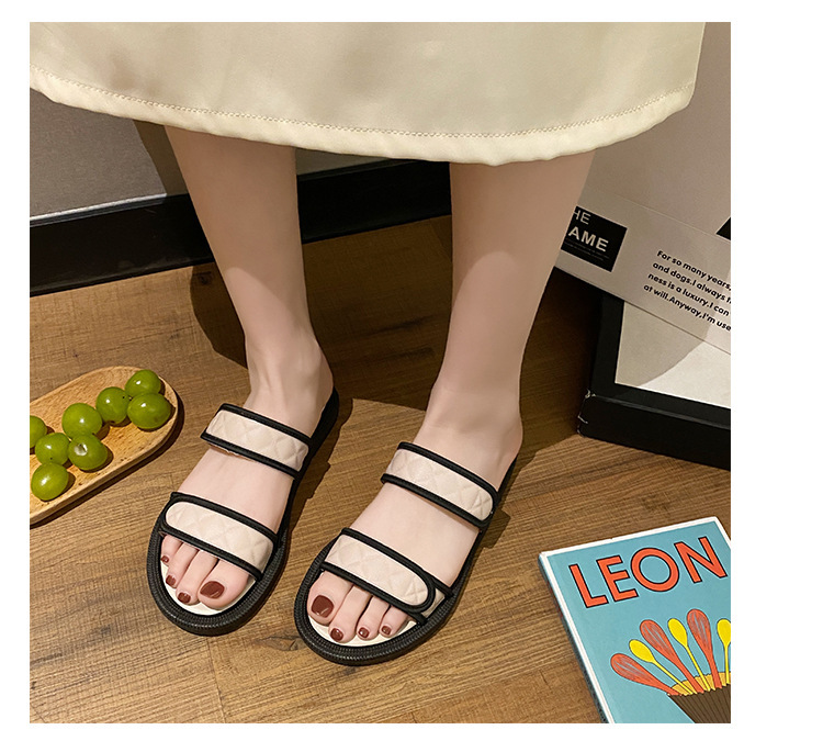 Women's Soft Sole Slippers Sandals Summer Beach Slippers Thick Platform Slipper Shoes