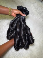 Cheveux humains ondulés cambodgiens d'un seul donneur, 100 % naturels non traités, mèches de cheveux humains bouclés birmans, mèches de cheveux humains bouclés indiens bruts
