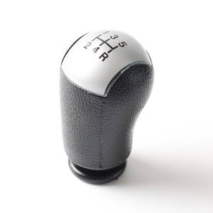 Pommeau de levier de vitesse en cuir noir argenté ergonomique 5 6 vitesses compatible Ford Focus - Product Image 4