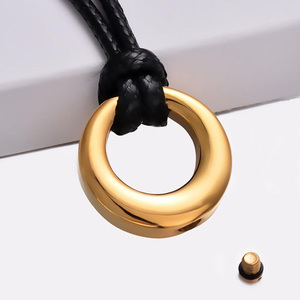 Pendentif <span class=keywords><strong>de</strong></span> collier <span class=keywords><strong>de</strong></span> crémation <span class=keywords><strong>de</strong></span> <span class=keywords><strong>cercle</strong></span> <span class=keywords><strong>de</strong></span> <span class=keywords><strong>vie</strong></span> en acier inoxydable 316 <span class=keywords><strong>de</strong></span> polissage <span class=keywords><strong>de</strong></span> miroir étanche en gros personnalisé pour la conservation des cendres - Product Image 5