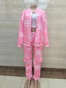 2026新款时尚女装三件套休闲运动服装套装长上衣棉短裤实心印花图案欧式 - Product Image 4