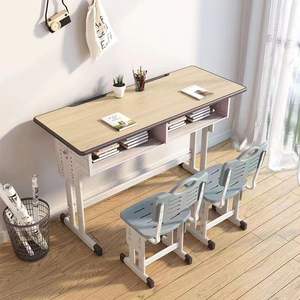 Escritorio y sillas dobles personalizables de diseño moderno para estudiantes, mesa de aula de escuela primaria con material metálico a la venta - Product Image 3