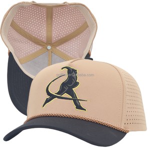 Gorra de Golf Negra Impermeable OEM de 5 Paneles, Gorra de Béisbol Perforada con Cierre a Presión, Gorra con Cordón, Premium con Logotipo Personalizado para Hombre, Resistente al Agua - Product Image 1