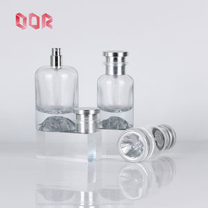 Wholesale Simple Thickened 30ml 50ml <b>100ml</b> Advanced Perfume <b>Bottle</b> Flat Clear Thick Sole Portable Glass <b>Spray</b> <b>Bottle</b> - Product Image 1