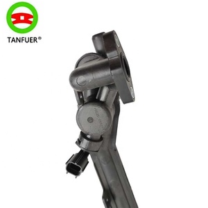 Termostato de tubo de agua refrigerante para coche, manguera de termostato LR018273 para Jaguar XF X250 XJ X351 <span class=keywords><strong>Land</strong></span> <span class=keywords><strong>Rover</strong></span> DISCOVERY L319 RANGE <span class=keywords><strong>ROVER</strong></span> <span class=keywords><strong>SPORT</strong></span> L494, nuevo - Product Image 5