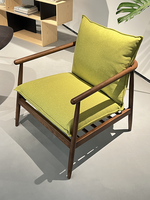 Fauteuil de salon d'hôtel haut de gamme en bois massif, finition peinture ouverte en bois de frêne, siège en tissu respirant, mobilier de chambre de villégiature