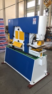 Machine de poinçonnage et de cisaillement combinée de ferronnier hydraulique Q35Y-40 de haute qualité à un prix avantageux - Product Image 4