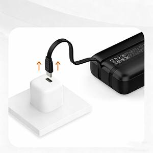 Banco de Energía RECCI RPB-P67/P68 de 10000mAh/20000mAh con Carga Rápida PD de 22.5W, Cables Integrados, Pantalla Digital y Cargador Portátil - Product Image 4