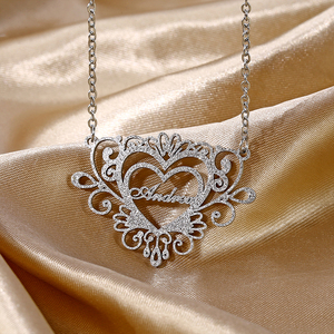 Collana con Ciondolo Personalizzato in Acciaio Inox Placcato Oro 18K, Catena a Maglie con Incastonatura a Griffe per Occasioni Femminili - Product Image 6