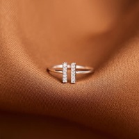 Bague en argent pur S925 - Style simple et élégant, sertissage double T, style européen, pour l'index, bague simple et originale.