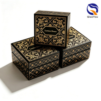 Kotak Kemasan Kertas Hadiah Kustom Warna Hitam Mewah dengan Lapisan Emas Kustom Grosir