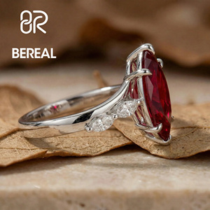 แหวนเพชร CVD VVS รับรองโดย IGI เพชรเพาะเลี้ยงในห้องปฏิบัติการ แหวนหมั้นเงินแท้ 925 รูปทรง Marquise เพชร HPHT สร้างในห้องปฏิบัติการ เครื่องประดับชั้นดี - Product Image 2