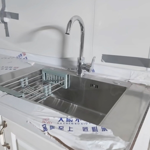 Maison modulaire extensible personnalisée de 20 <span class=keywords><strong>pieds</strong></span>, villa préfabriquée en conteneur extensible avec équipement sanitaire complet, climatisation et cuisine - Product Image 4