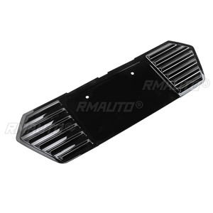 Cadre de plaque d'immatriculation arrière pour Chevrolet Corvette C8 2020-2023, en ABS noir brillant, garniture de protection de plaque d'immatriculation arrière - Product Image 2
