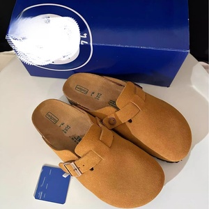 Sandales plates d'extérieur tendance en daim et liège, mules sabots avec semelle intérieure en liège massif, style Birkenstock allemand - Product Image 3