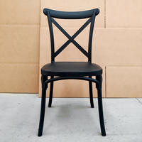 Chaise design à prix abordable pour table à manger, utilisable en intérieur et en extérieur