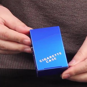 Étui à cigarettes en métal <span class=keywords><strong>Hello</strong></span> <span class=keywords><strong>Kitty</strong></span> avec <span class=keywords><strong>briquet</strong></span> Design mignon Accessoire pour fumer étanche et portable - Product Image 4