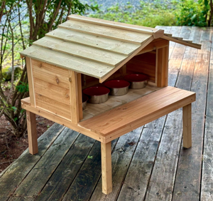Sustainable Rubberwood Elevated Cat Feeding Station - Product Image 1