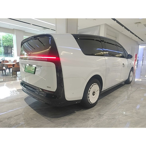 Voiture d'<span class=keywords><strong>occasion</strong></span> Guazi 2025 Li Auto Lixiang MEGA Véhicule électrique entièrement automatique à énergie nouvelle, <span class=keywords><strong>mini</strong></span>, cuir, R18, vente en gros à bas <span class=keywords><strong>prix</strong></span> - Product Image 5