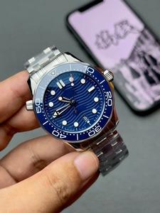 Reloj Luminoso de Alta Calidad, Resistente al Agua, 38 mm, Movimiento VS Factory 8806, Turquesa, Sumergible 150 m - Product Image 4