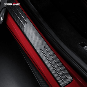 Kit Carrozzeria in Fibra di Carbonio Prepreg Stile OEM per Soglie Porta Ferrari F8 - Product Image 4