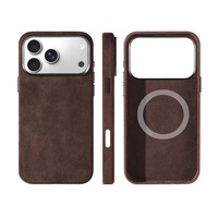 Coque de téléphone personnalisée pour iPhone 17 Pro en Alcantara italien authentique, entièrement enveloppante, avec boutons métalliques et attraction magnétique