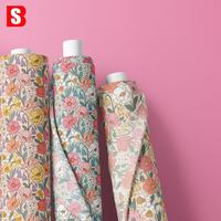 Tissu en coton léger et doux Bessi 2026, imprimé numériquement avec de petits motifs floraux attrayants, idéal pour les vêtements d'enfants