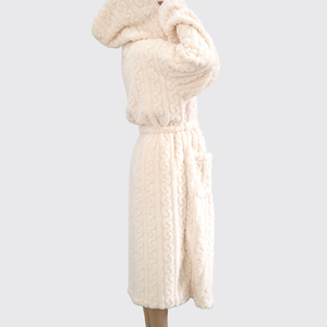 Wholesale Coral Velvet <strong>Bathrobe</strong> Custom Polyester <strong>Bathrobe</strong> Embroidery Logo <strong>Hooded</strong> Collar For Spa Home - Product Image 2