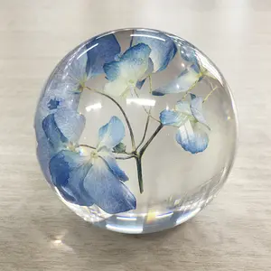 घर की सजावट के शिल्प के साथ एक्रिलिक paperweight असली फूल राल कला क्रिस्टल paperweights के लिए अंदर सूखे फूल