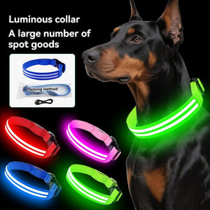 Venta al por mayor de China <span class=keywords><strong>Collar</strong></span> de lujo <span class=keywords><strong>LED</strong></span> para perros y gatos Accesorios suaves personalizados para mascotas con patrón impreso y luces luminosas - Product Image 1