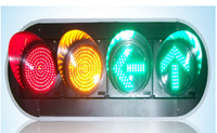 Feu de signalisation piétonnier LED 300 mm avec 2 boules et 2 flèches LED, visibilité 800 m, certifié CE, marque Roadsafe