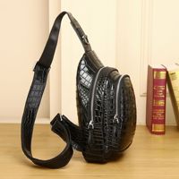 Tas dada pria bermotif buaya, tas selempang fashion kelas atas, tas dada outdoor multi-layer berkapasitas besar