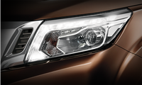 Pick-up Nissan Navara 2024 2.5L Automatique 4x4 Modèle Noble Fourgon Fermé pour la Montée des Pentes et les Voyages Routiers