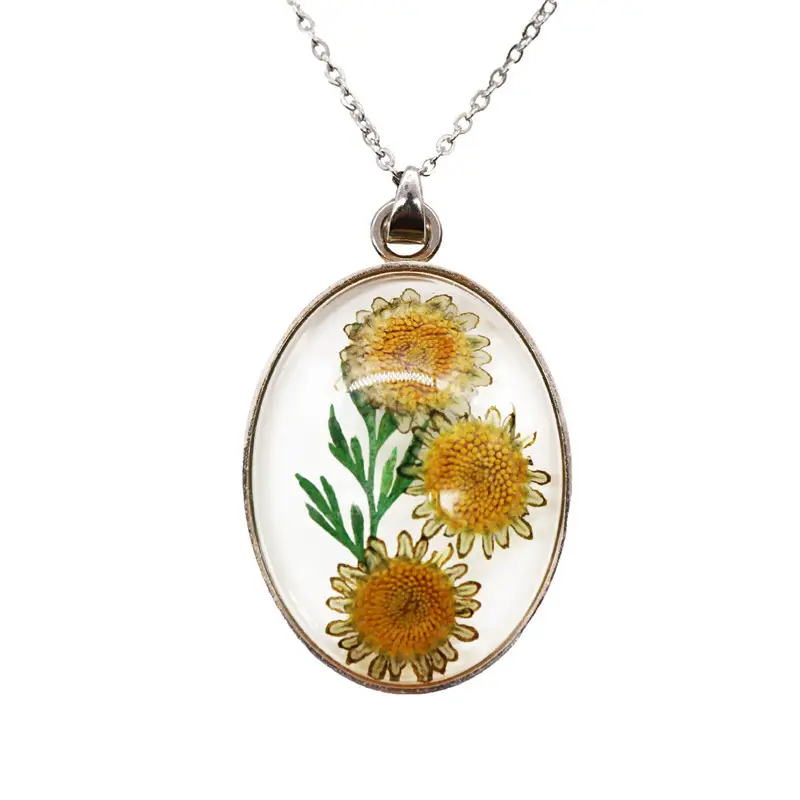 New Crystal Preserved Flower Resin Dried Flower Botanical Jewelry Pendant Necklace For Women
