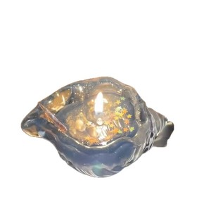 Candela Decorativa da Sogno con Cera di Soia Multi-Aromatica a Forma di Spirale Simile a un Cielo Stellato e al Mare in Conchiglia Trasparente - Product Image 5