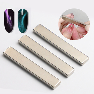 Herramienta de Arte de <span class=keywords><strong>u</strong></span>ñas de manicura de esmalte de gel UV portátil con imán de ojo de gato mágico para <span class=keywords><strong>u</strong></span>ñas - Product Image 2