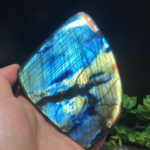 ลาบราโดไรต์สีน้ำเงินธรรมชาติคุณภาพสูง 1 ชิ้น รูปทรงอิสระ ขัดเงา สำหรับตกแต่ง - Product Image 4