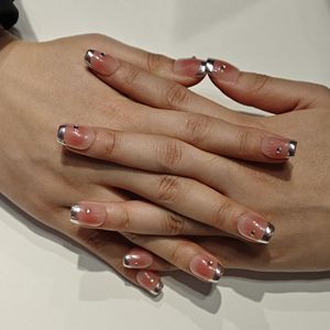 <span class=keywords><strong>Uñas</strong></span> Postizas de la Marca Muhaha Trend Design en Color Nude con Puntas Francesas, Bordes Plateados y Pedrería - Product Image 5
