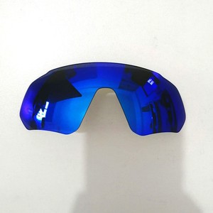 Lunettes de sport photochromiques pour le cyclisme et les activités de plein air avec protection UV à 100 % - Product Image 4