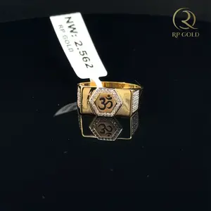 Bague élégante en or avec motif Om et pierres scintillantes, conçue pour les hommes, bijou spirituel moderne, idéale à porter et à offrir. - Product Image 1